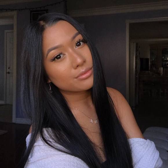 Meet your Posher, Christina - Picture 1 of 1